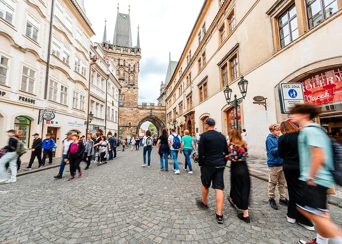 Huge 4 Charles Bridge 아파트 *